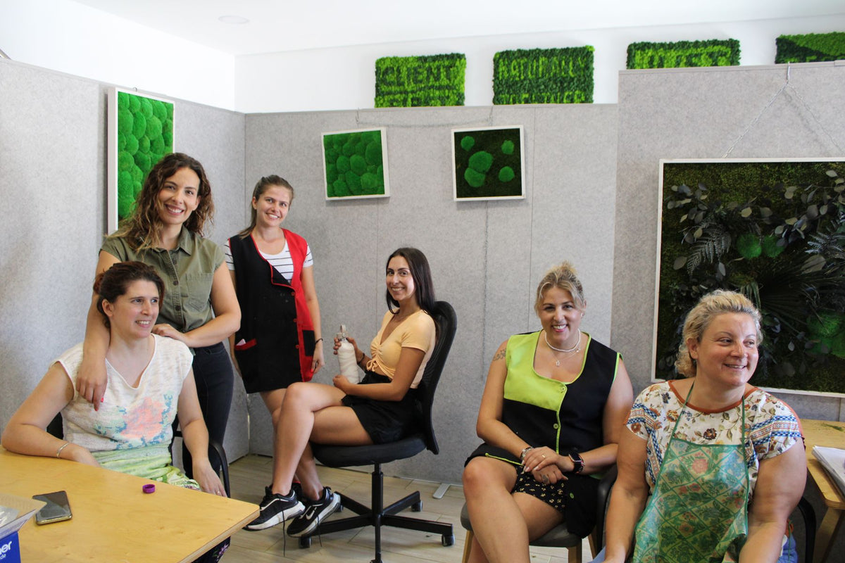 The mossence team in the studio in Alfena near Porto